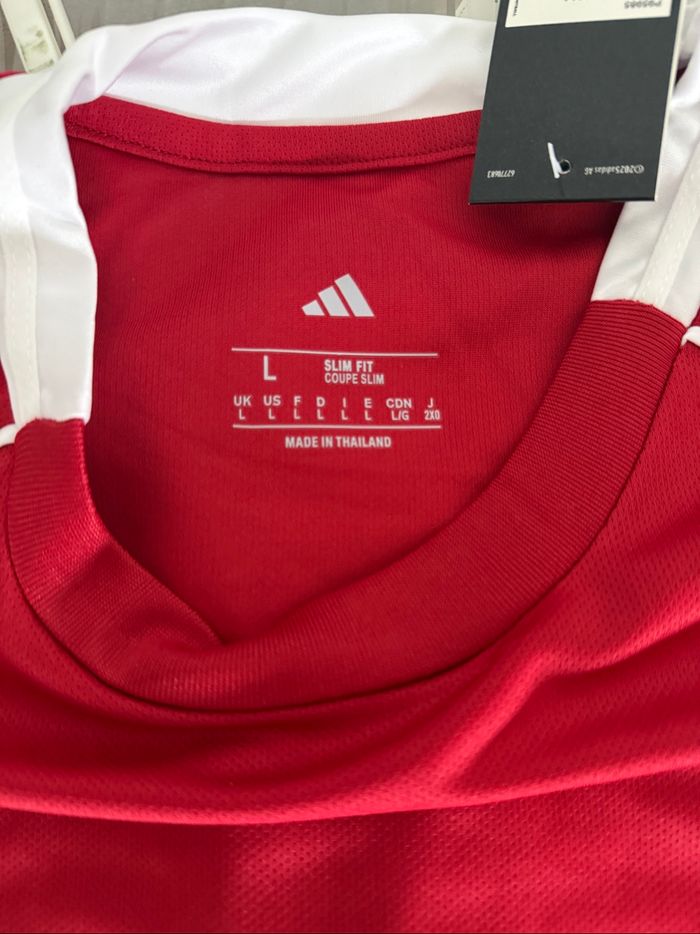 Maillot foot Liverpool - photo numéro 7
