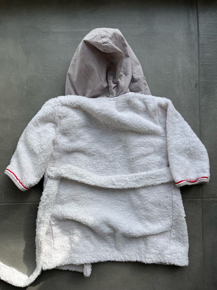 Peignoir enfant 1 an - photo numéro 5