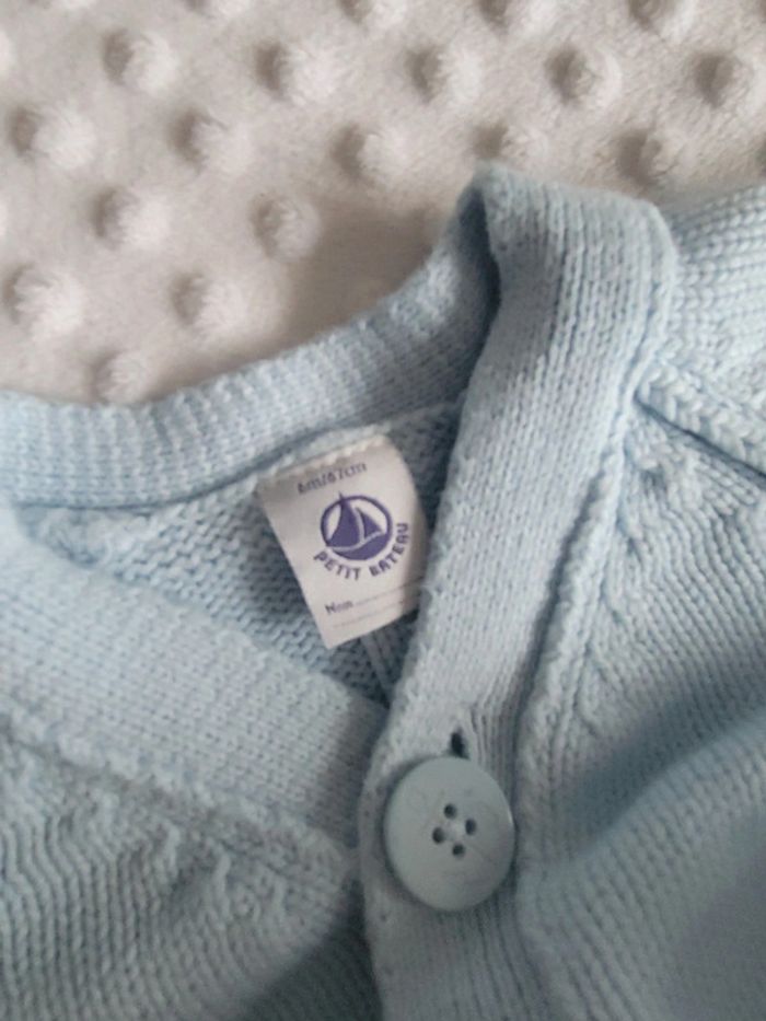 Gilet en maille bleu petit bateau – 6 mois – Intemporel et élégant - photo numéro 3