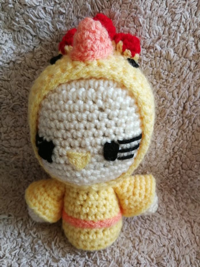 Poupée amigurumi poule fait main crochet