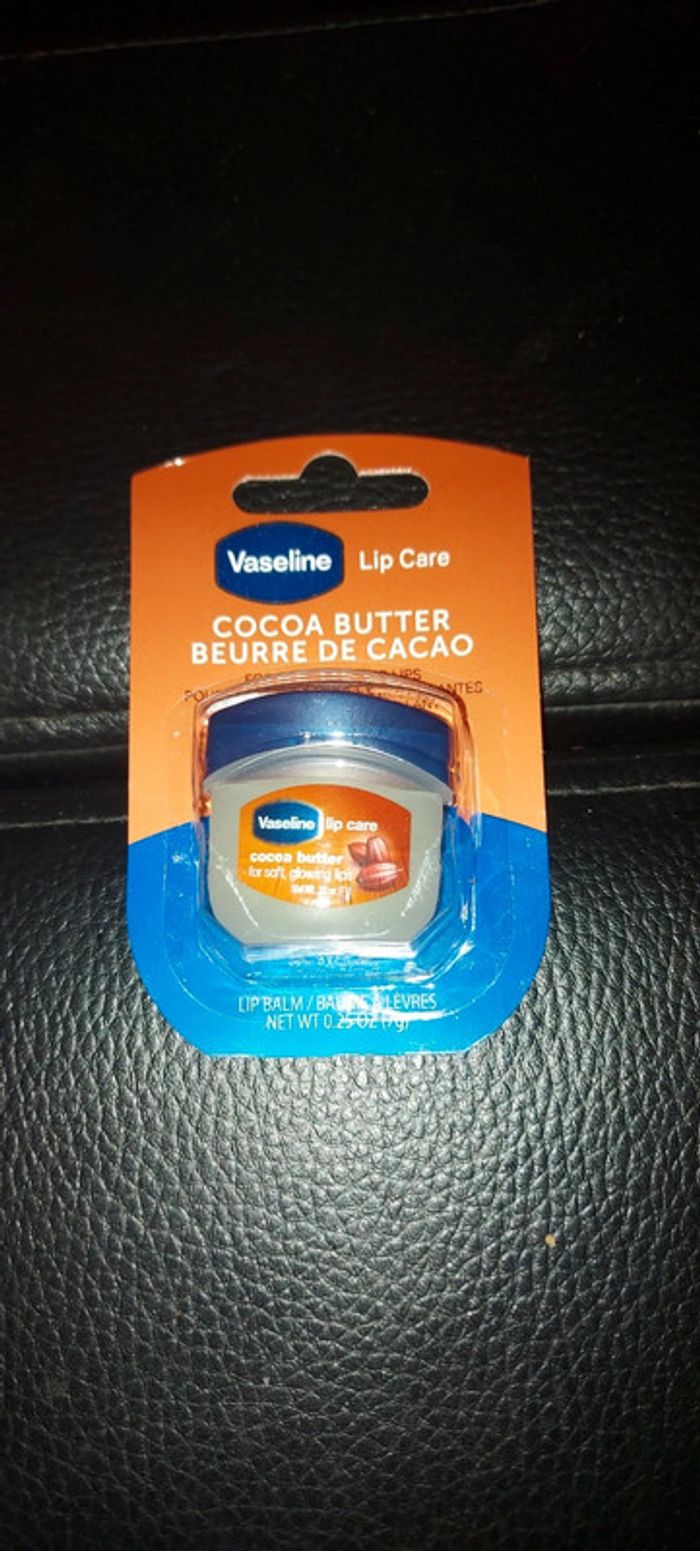 Baume à lèvres Vaseline cacao 7g – Neuf jamais ouvert