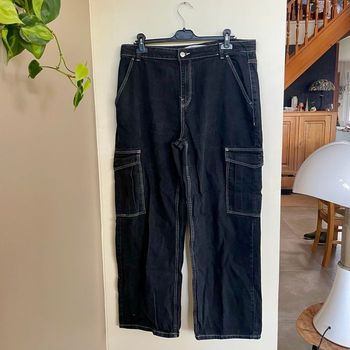 Pantalon cargo noir Bershka taille 44 coupe droite large poches latérales V061