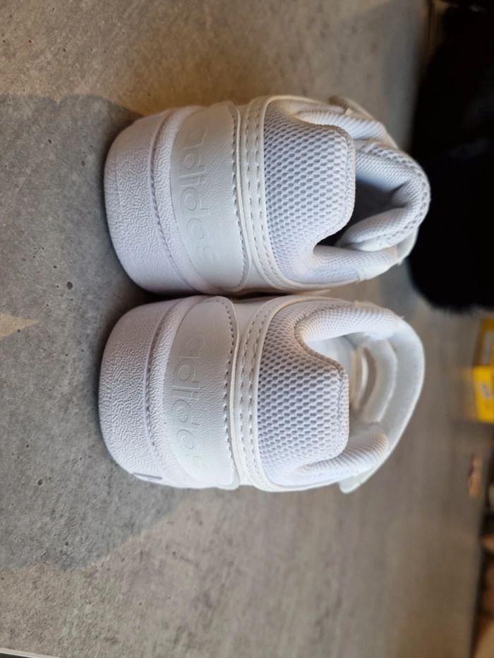 Baskets adidas enfant - photo numéro 3