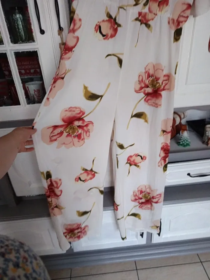 Magnifique combi pantalon fleurie taille XL - photo numéro 2