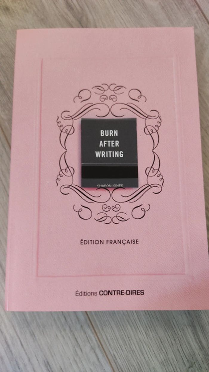 Burns After Writing Édition française