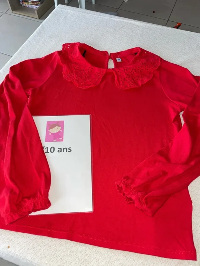 T-shirt col Claudine, dentelle, 10 ans, neuf