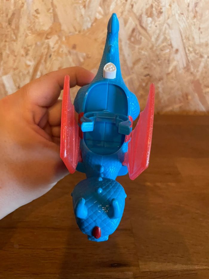 Idée cadeau 🎁 Jouet figurine chevalier Zuma avec son dragon rescue Knights de la Pat Patrouille - photo numéro 11