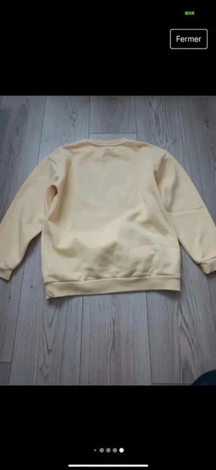 Pull fille Mickey Primark taille 10-11 ans en très bon état - photo numéro 5