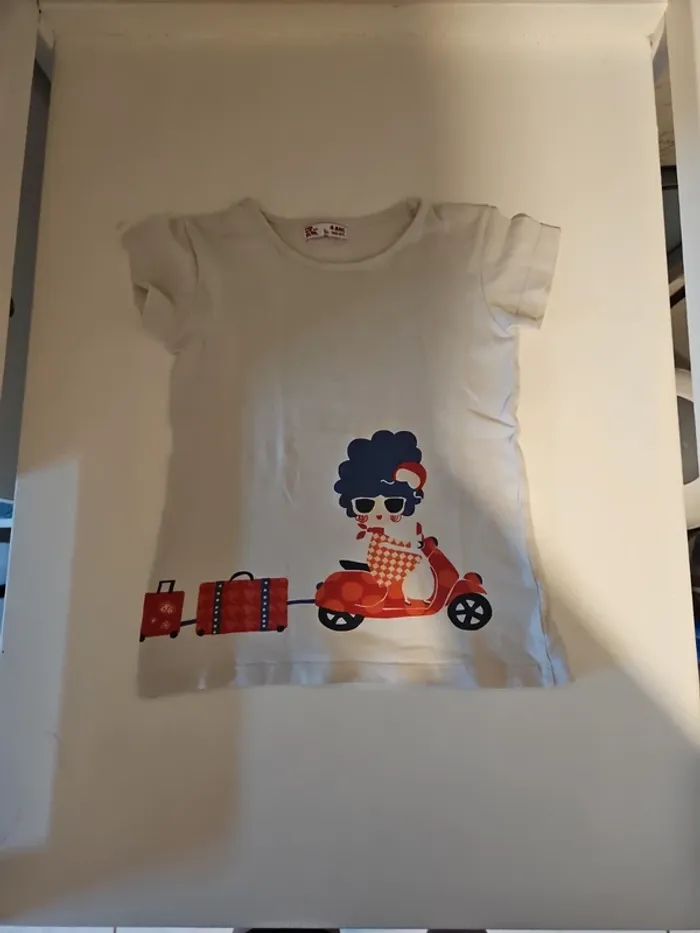 Tee shirt