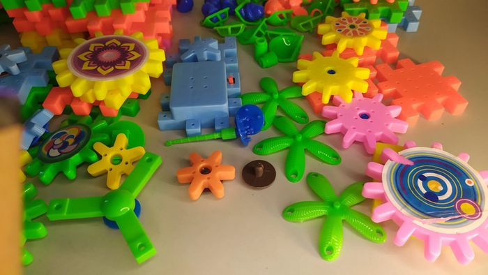 gros lot jeux d'engrenage et de construction '' funny cubes '' - photo numéro 2