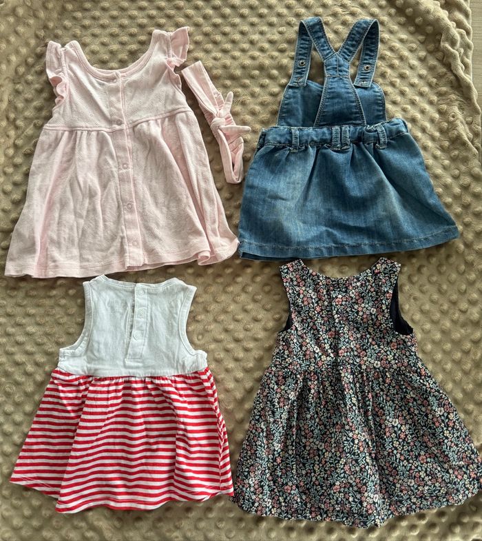 Lot de 4 robes - photo numéro 2