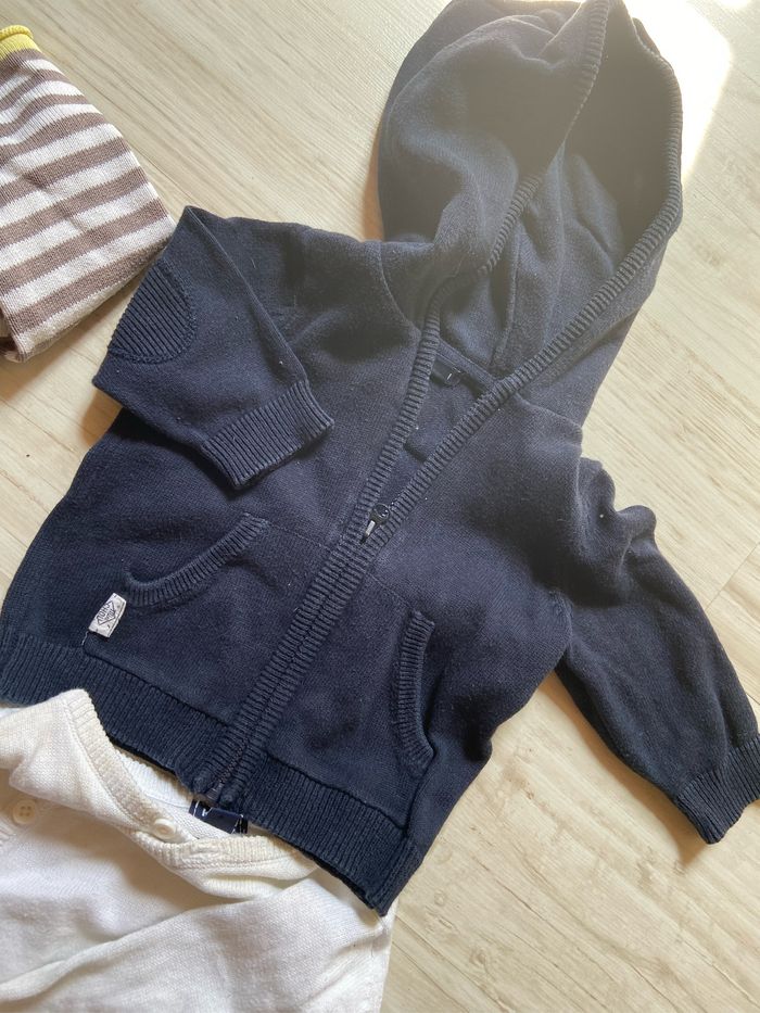 Gilets 3 mois - photo numéro 3