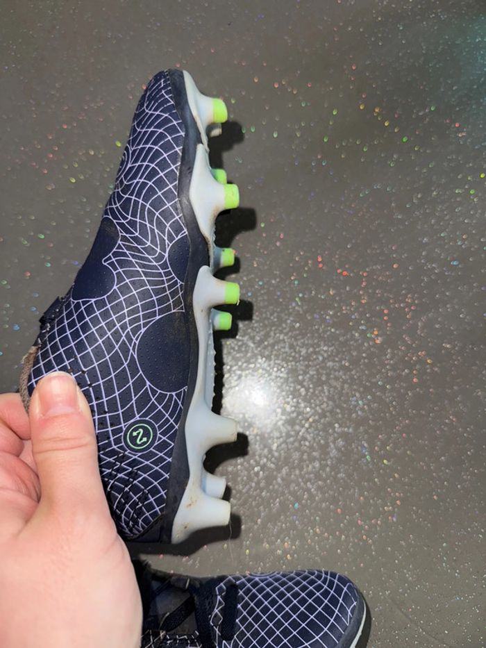 Paire de crampons taille 30 - photo numéro 4