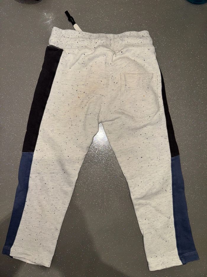 Lot de 2 pantalons 3/4 ans - photo numéro 7