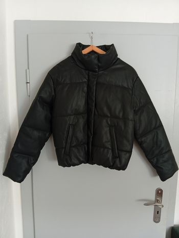 Doudoune simili noir t40/42