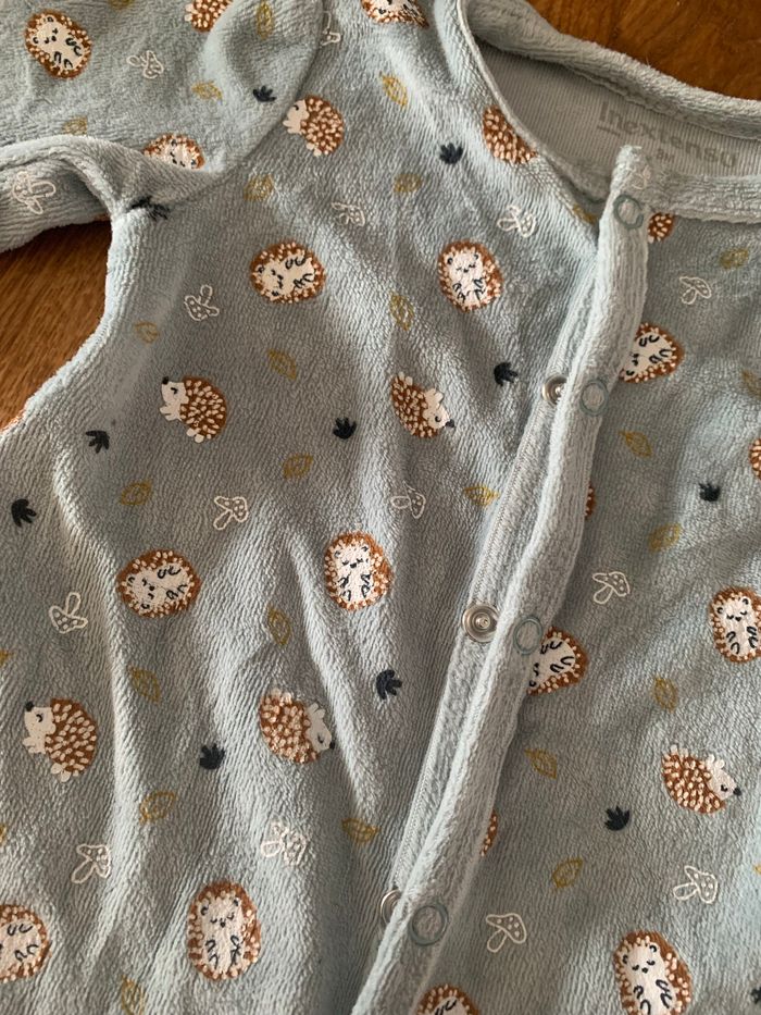 Lot 2 pyjama en bon etat - photo numéro 2