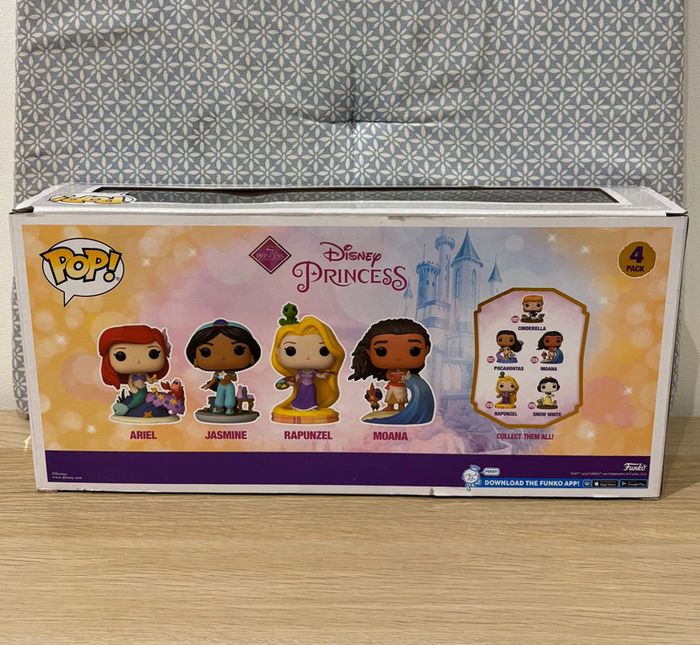 Coffret 4 Pop Princesses Disney "Glows In The Dark" - photo numéro 2