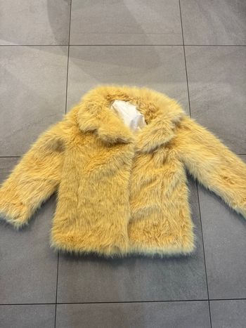 Veste fausse fourrure jaune 