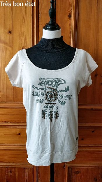 Tee shirt ethnique dos nu