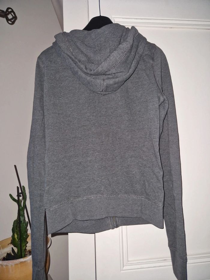 Sweat-shirt Hollister. - photo numéro 5