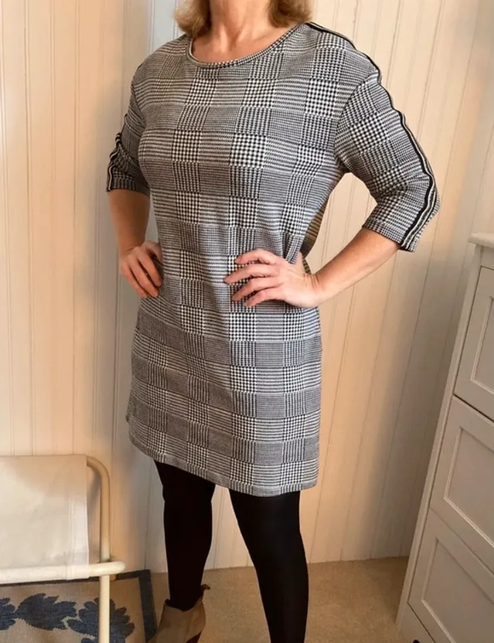 Robe motifs pied-de-poule