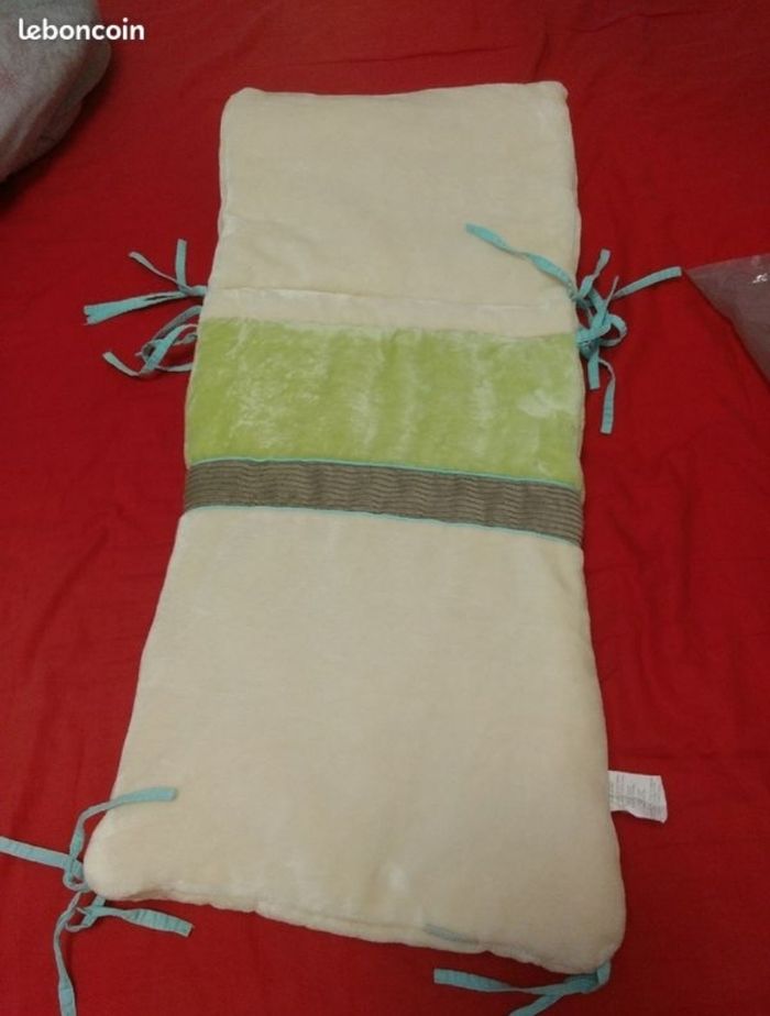 Lot plaid et tour de lit bébé hiver polaire - photo numéro 4