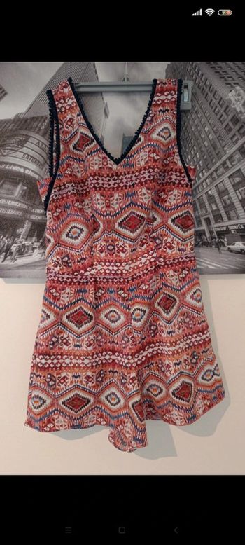 Combi short t 36 ouverture ds le dos