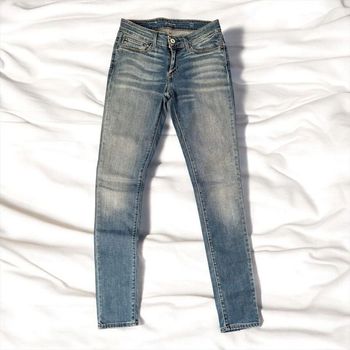 Jean Levi's neuf bleu délavé