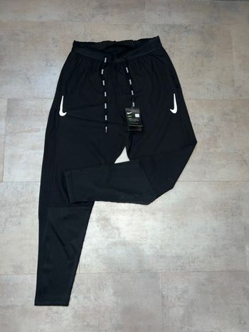 Nike running Aeroswift 