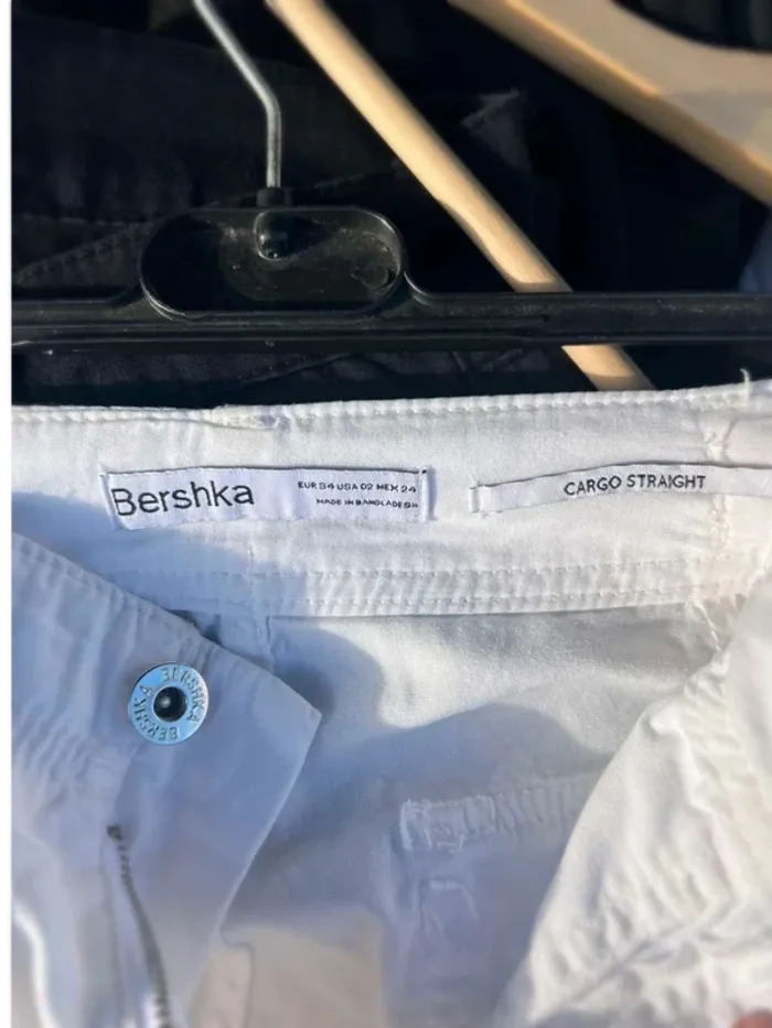 Cargo / Baggy  -  taille 34 - bershka - photo numéro 2