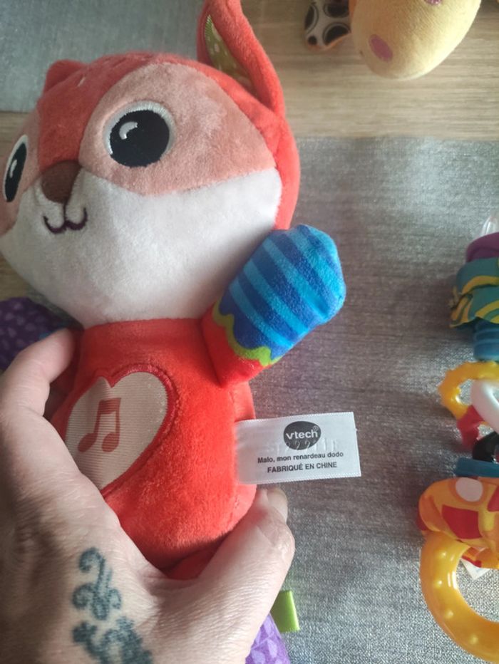 Lot de 3 jouets bébé. Renard et hochets - photo numéro 3