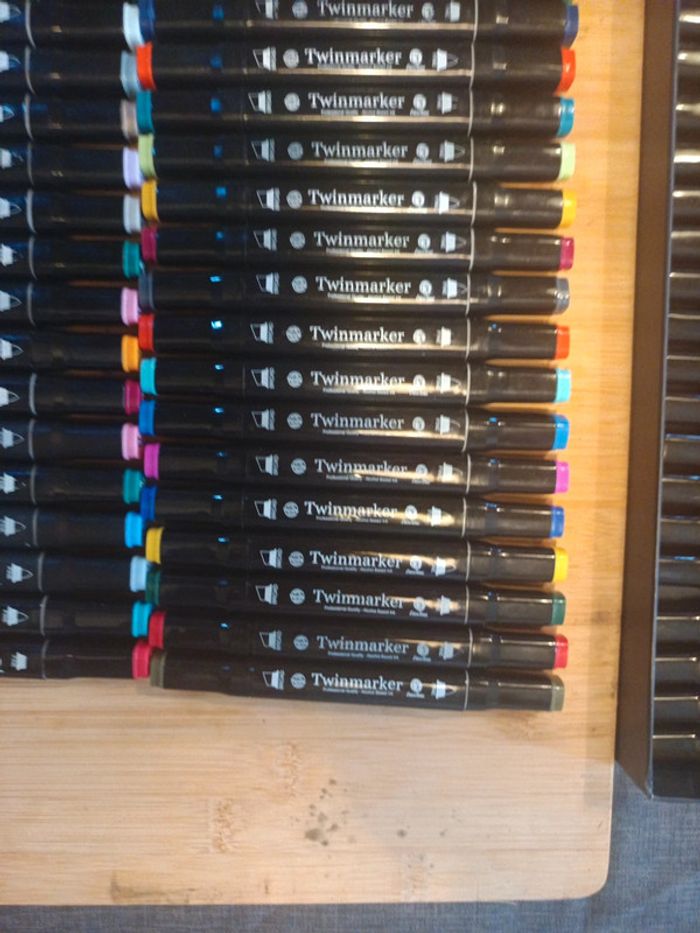 Lot de 69 feutres comme neuf Twinmarker - photo numéro 8