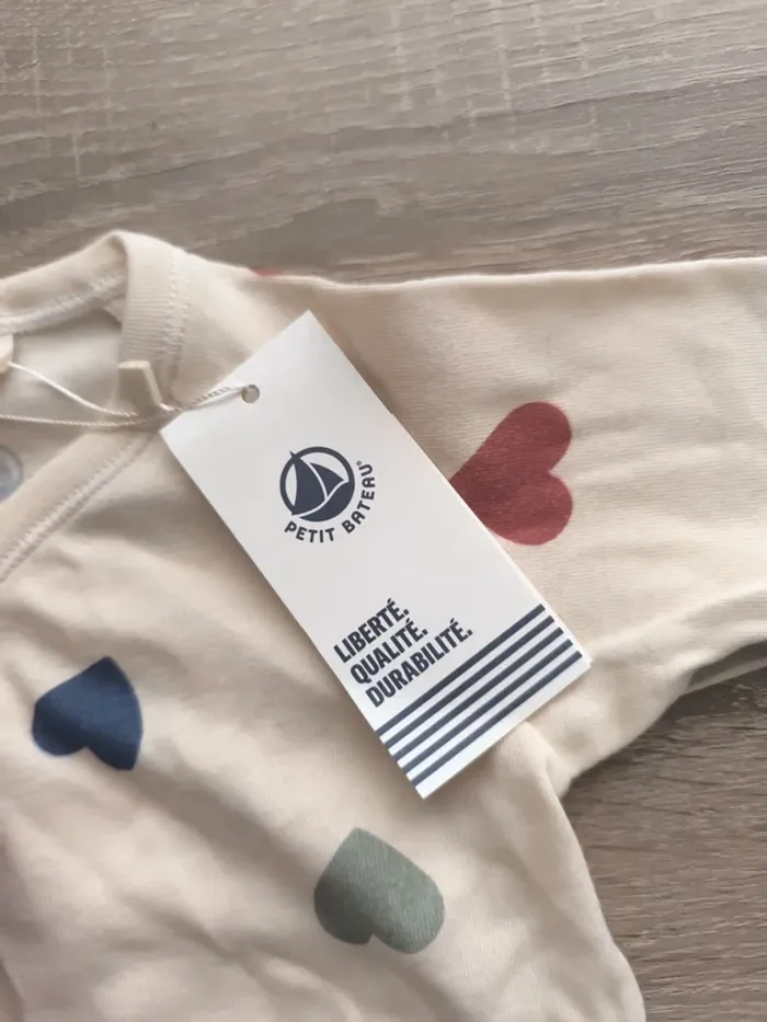 Pyjama léger neuf coeurs multicolore Petit bateau 1 mois unisexe - photo numéro 6