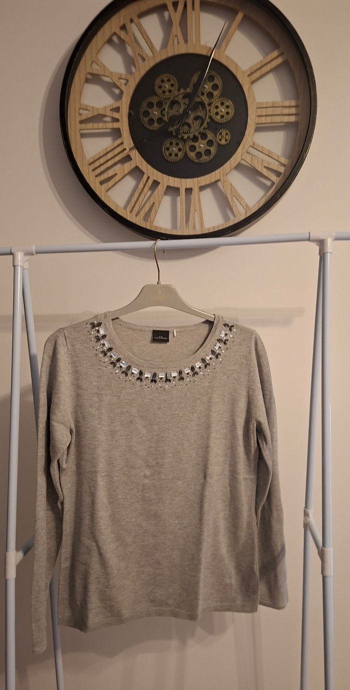 Pull gris
