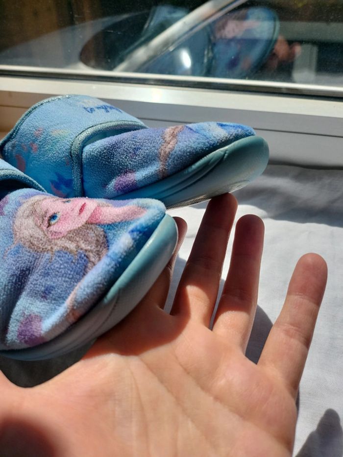 Chaussons fermés elsa reine des neiges 30 - photo numéro 4