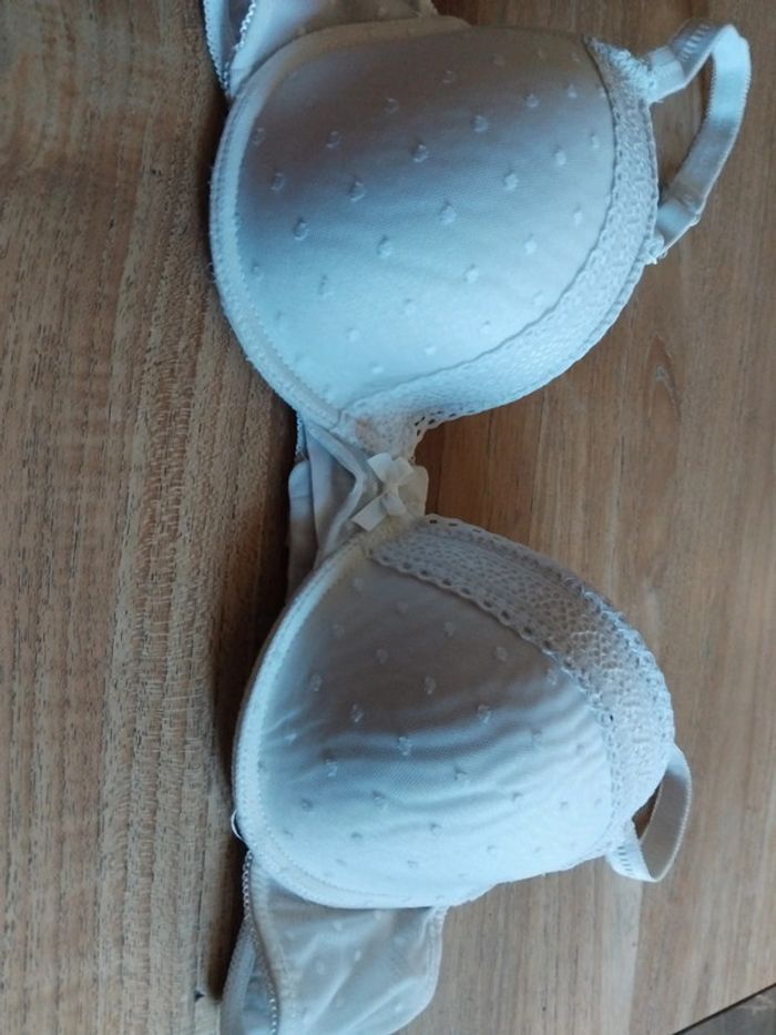 Soutien gorge blanc - photo numéro 4