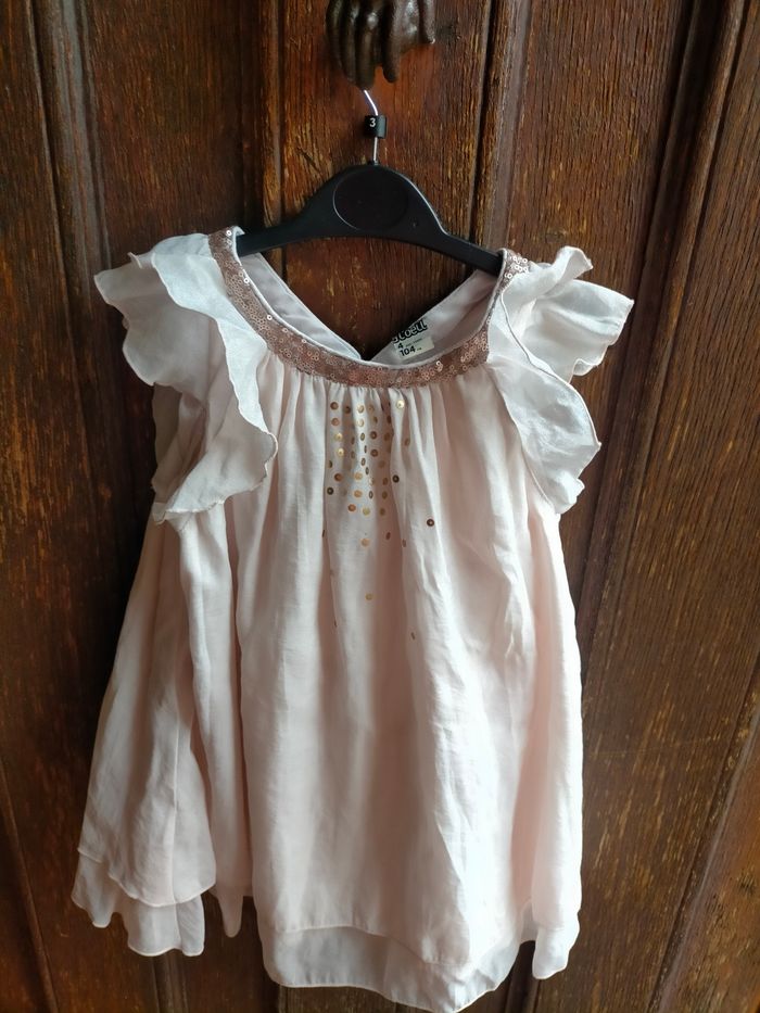Très belle robe TAO 4 ans