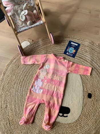 Pyjama neuf 6 mois