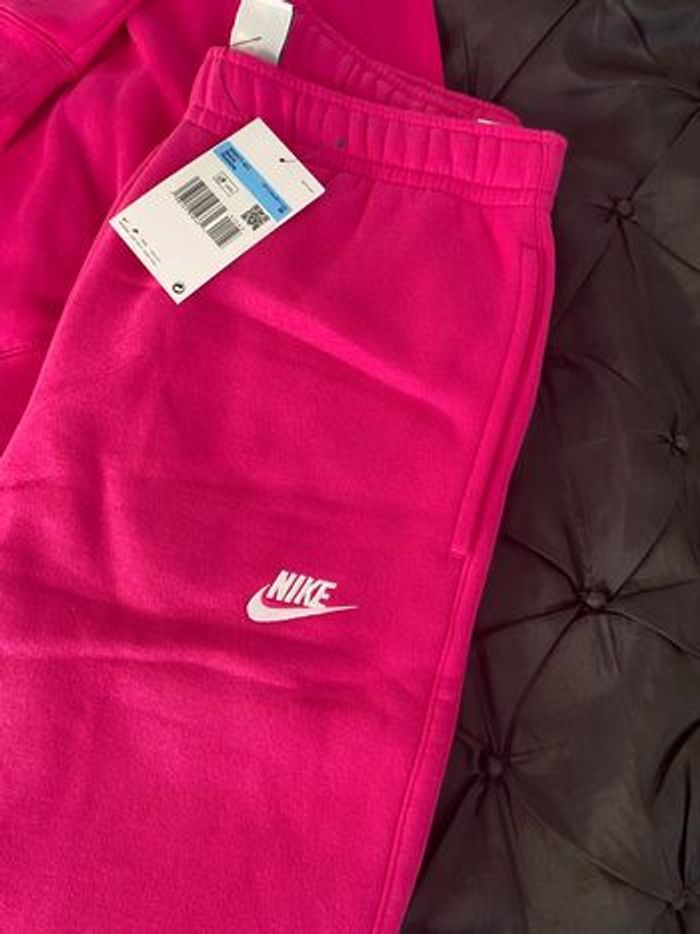 Ensemble rose nike M neuf avec étiquette authentique - photo numéro 5