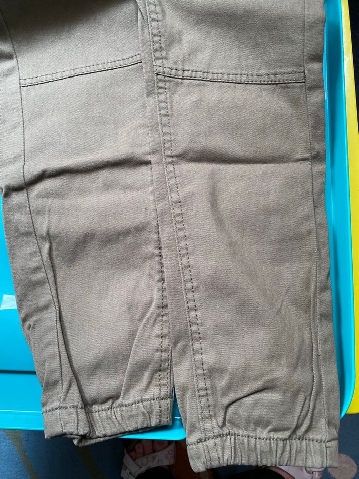 Pantalon neuf kaki 10 ans - photo numéro 2