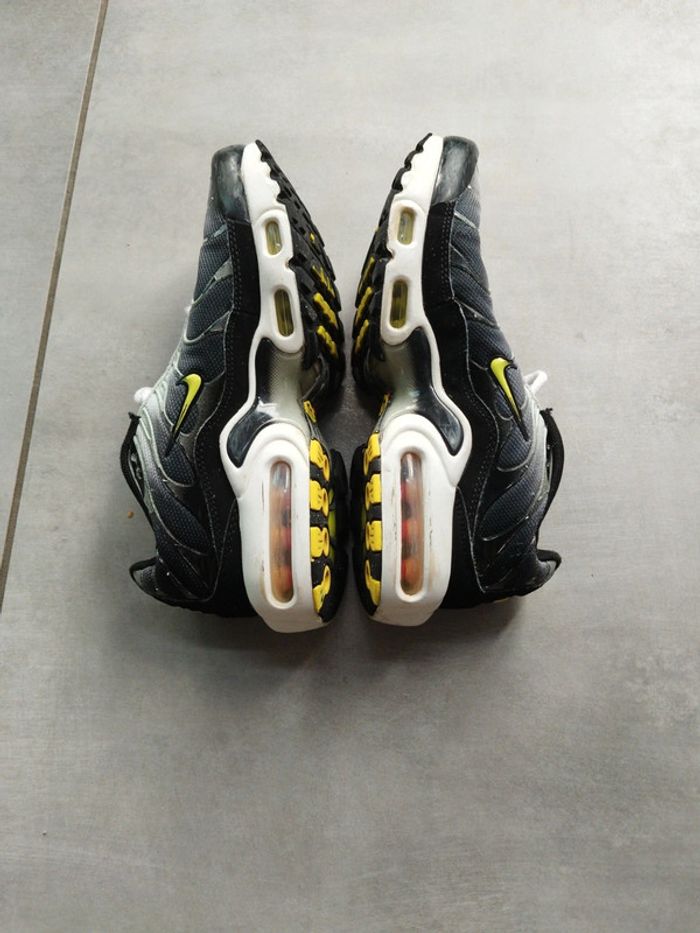 Baskets Nike air max plus TN requin 36 - photo numéro 5