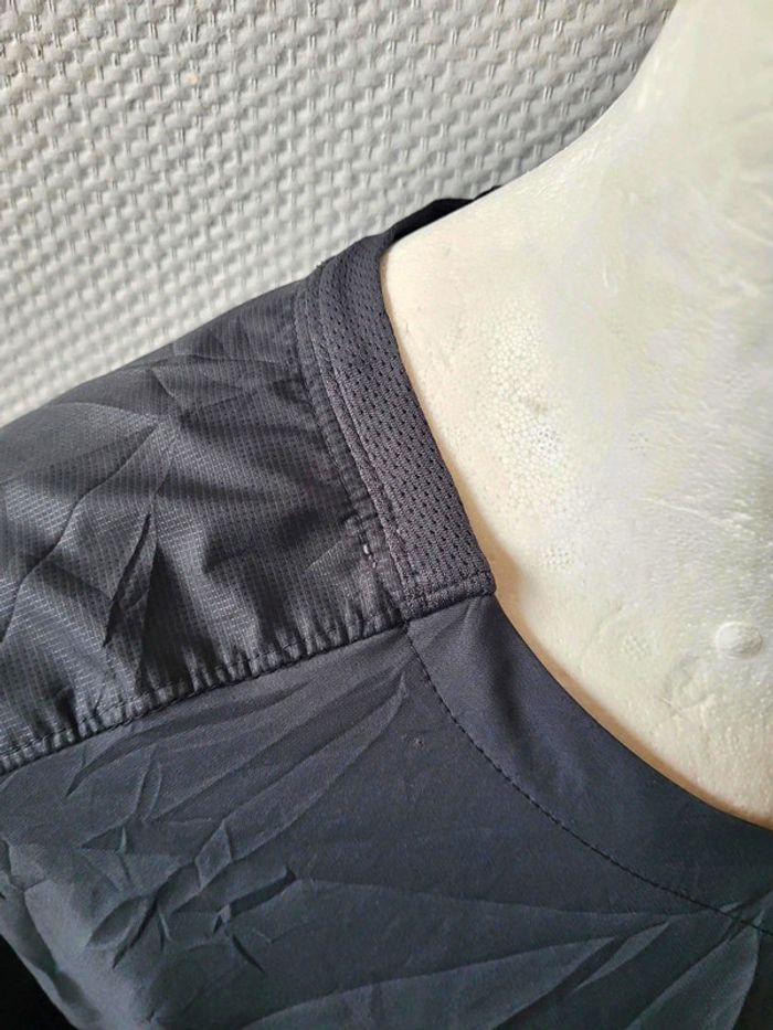 Joli sweat noir Nike Dri-fit Taille L Ref 15IT123 - photo numéro 3