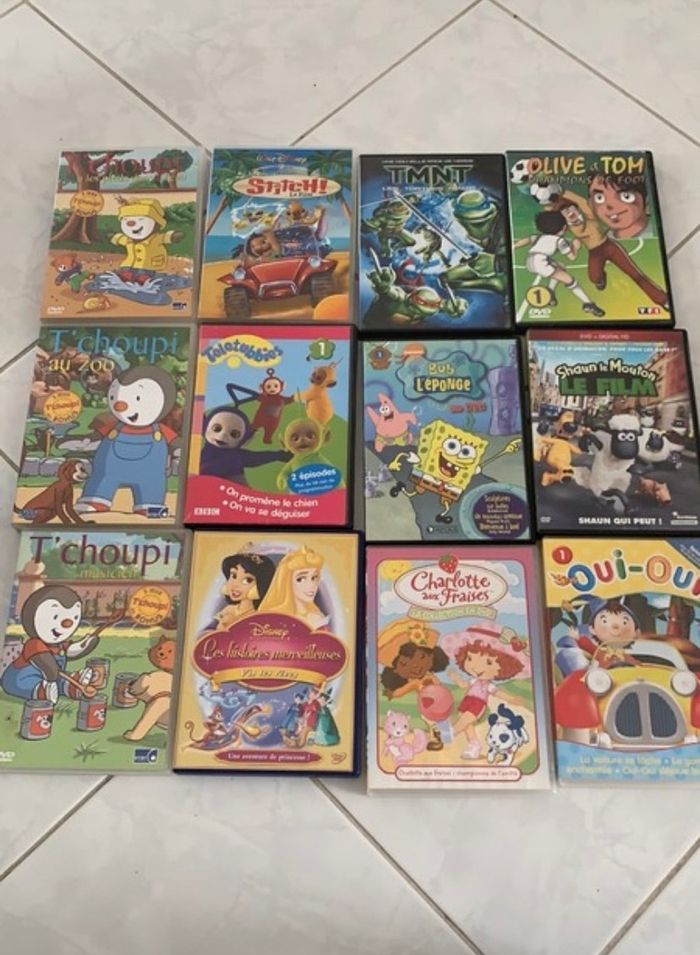 Lot de 12 dvd