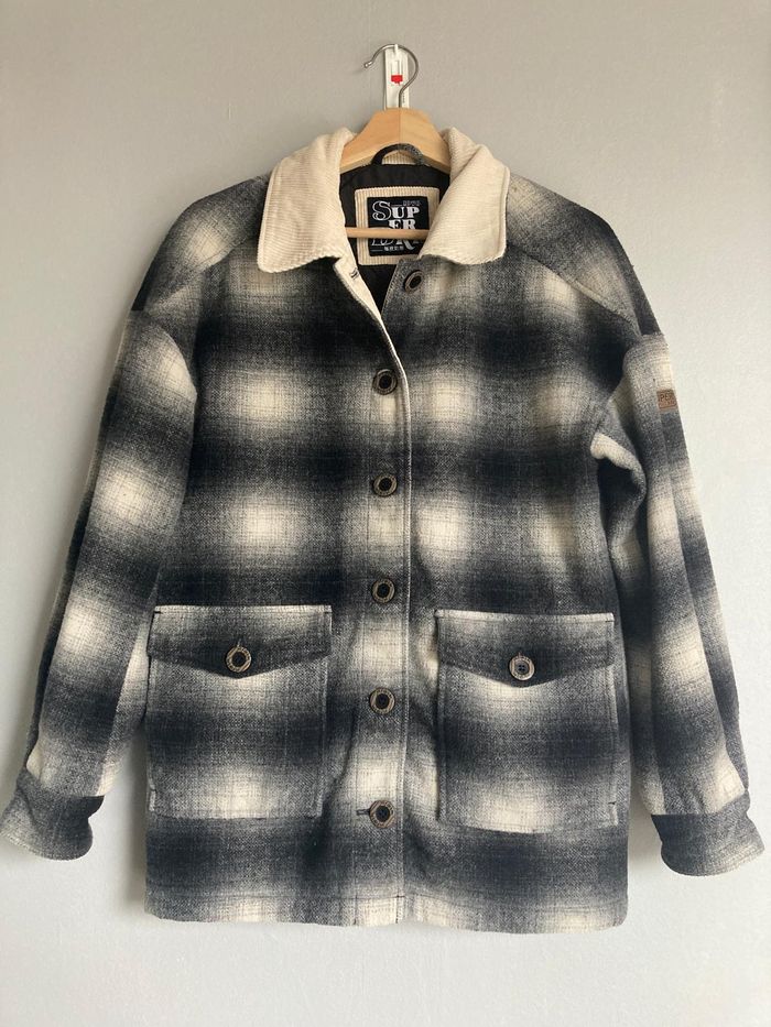 Manteau femme Superdry 34 – Laine mélangée à carreaux – Col velours – Très bon état