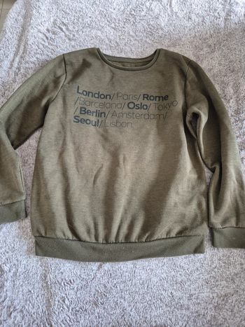 Sweat 8-9 ans 134 cm