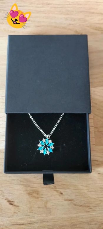 Collier argenté pierre bleu et transparent
