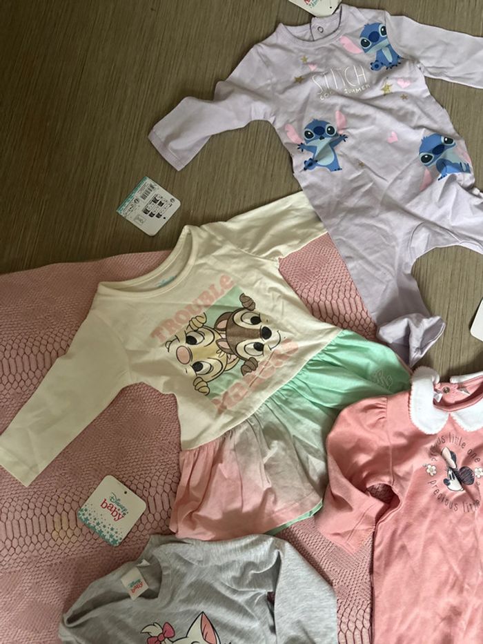 Lot Disney 6 mois neuf avec étiquette - photo numéro 4