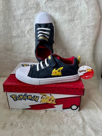 Baskets Pokemon pikachu bleues pointure 30