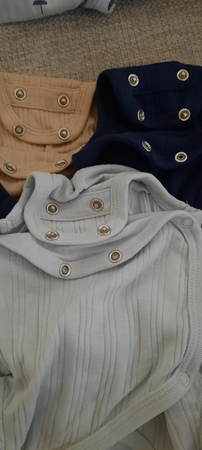 Vêtements bébé  1 mois - photo numéro 9