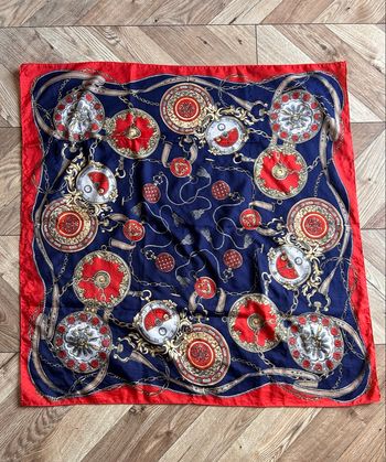 Foulard, carré de soie vintage